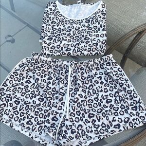 Chic Leopard Print Pajama Set
